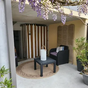  Appartement T2 Terrasse De Charme à Rochebonne 400 M Frankrijk