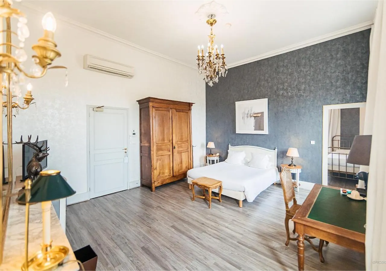 **** Hotel Chateau D'Ygrande - Teritoria France